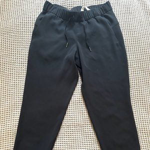 Black Lululemon Jogger size 6